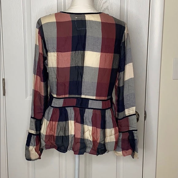 Plaid Thread & Supply Top - Picture 3 of 10